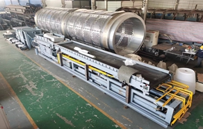 重鑫集團銷售公司正式進軍環(huán)保設備銷售領域，并在全國各主要環(huán)保工程類項目中參與設備制造、設備安裝、工藝完善、設備運營調試等。